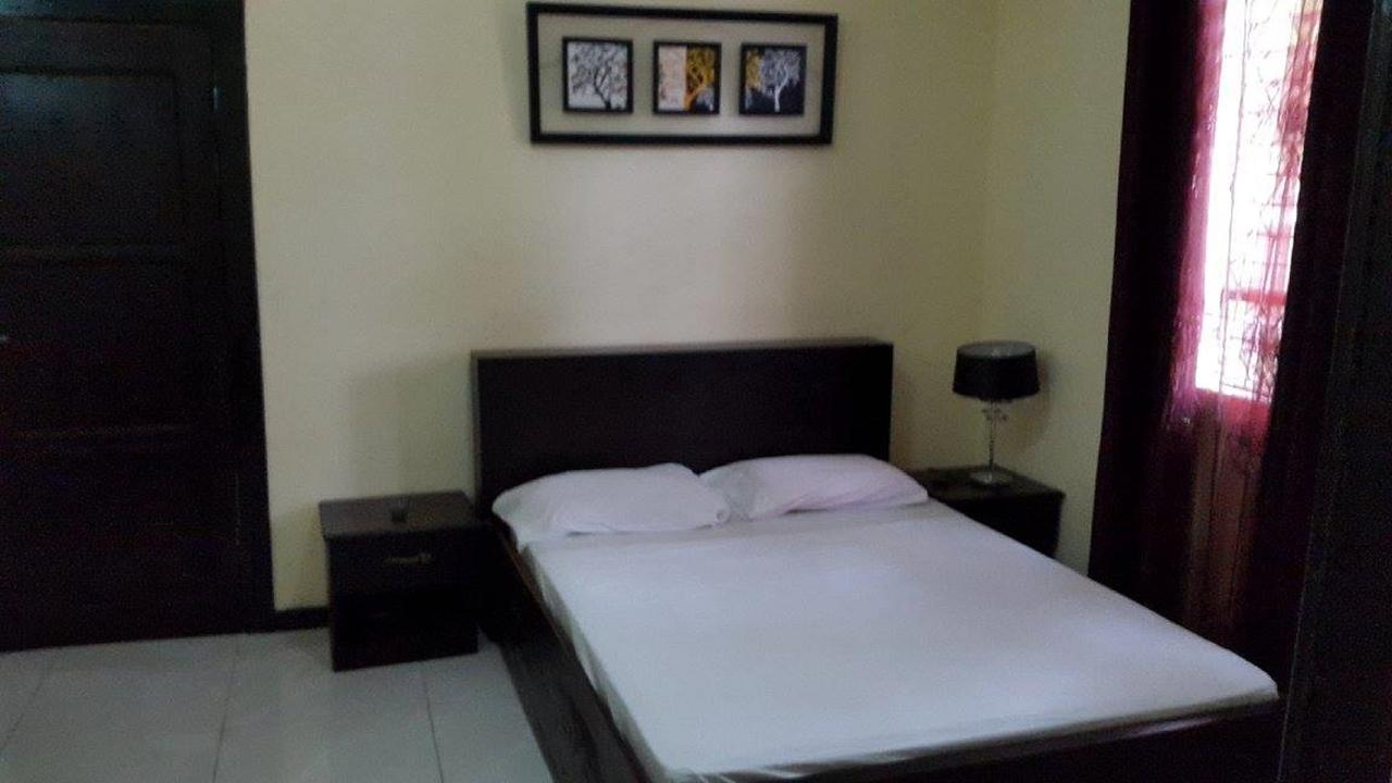 Maryland Guesthouse Monrovia Exteriör bild